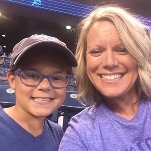 Meet your Posher, Carrie